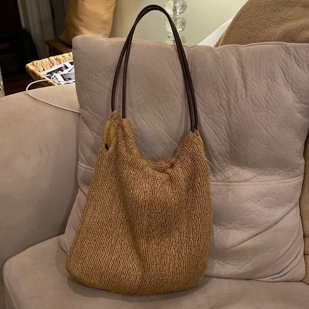 Hobo International Women’s Natural Woven Straw Bucket Shoulder Bag Purse Leather